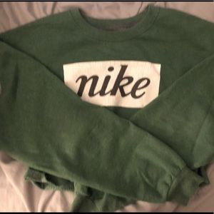 nike crop top